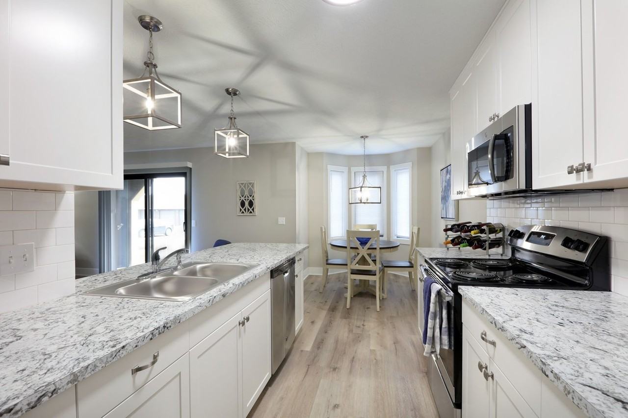 6555 Balsam Dr - Photo 6 of 50