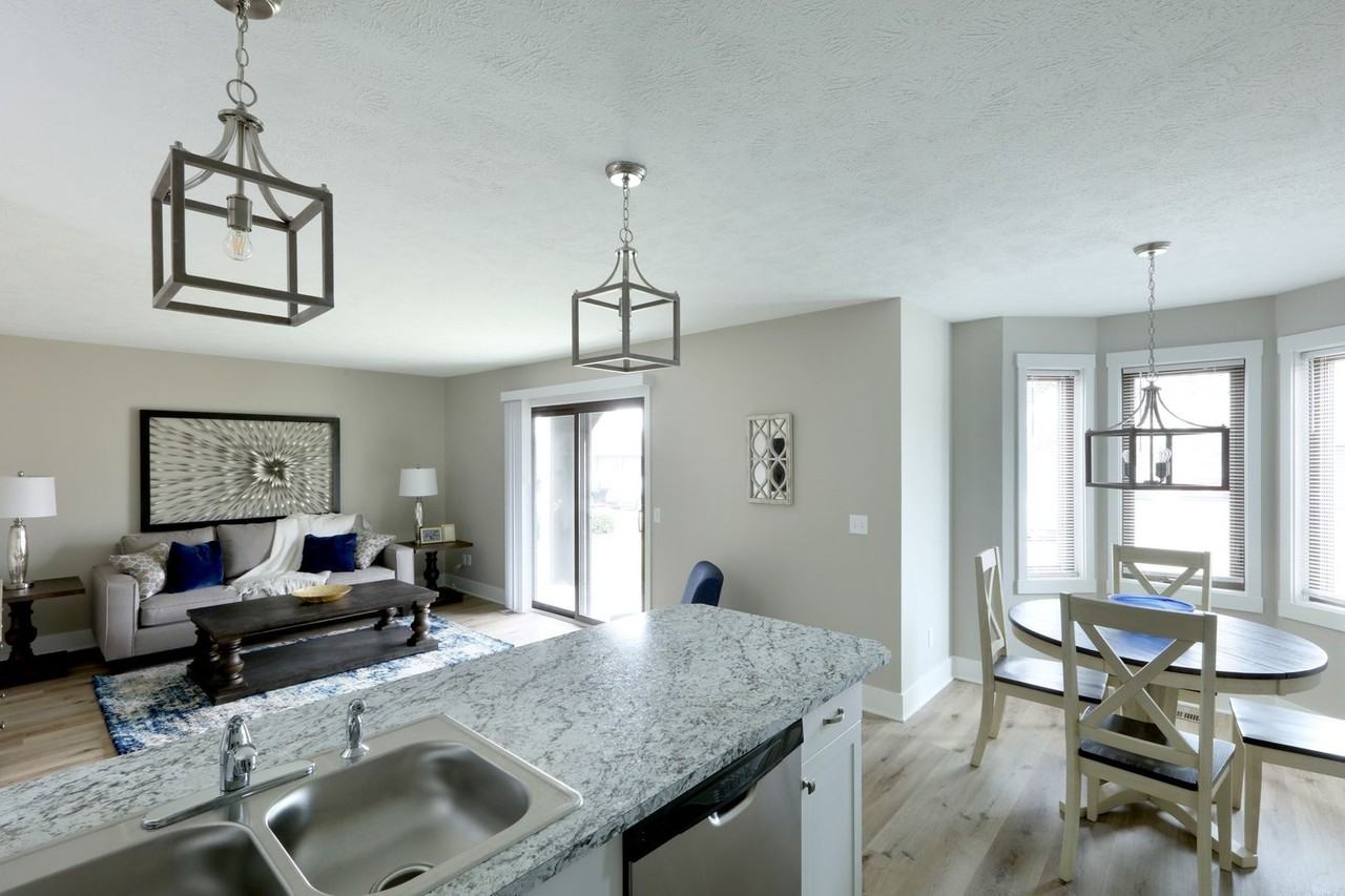 6555 Balsam Dr - Photo 7 of 50