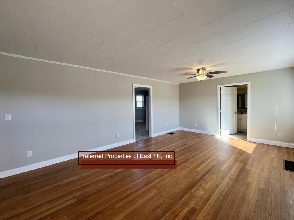 160 Majestic Cir - Photo 3 of 16