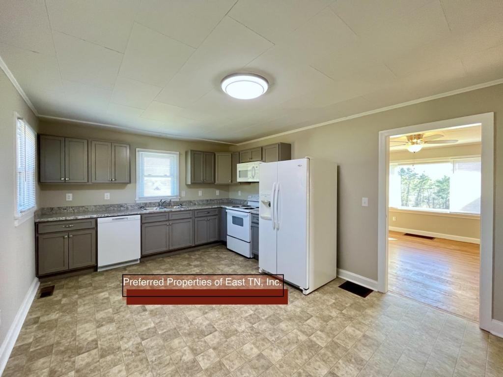 160 Majestic Cir - Photo 5 of 16