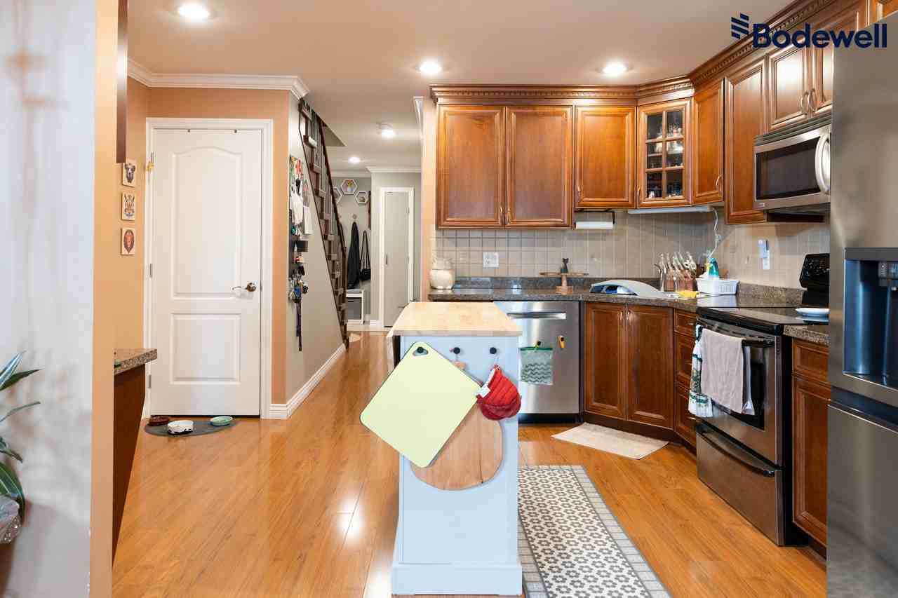 Alderson Avenue Duplex Apartments 650 Alderson Ave, Coquitlam, BC V3K 1T5 Zumper