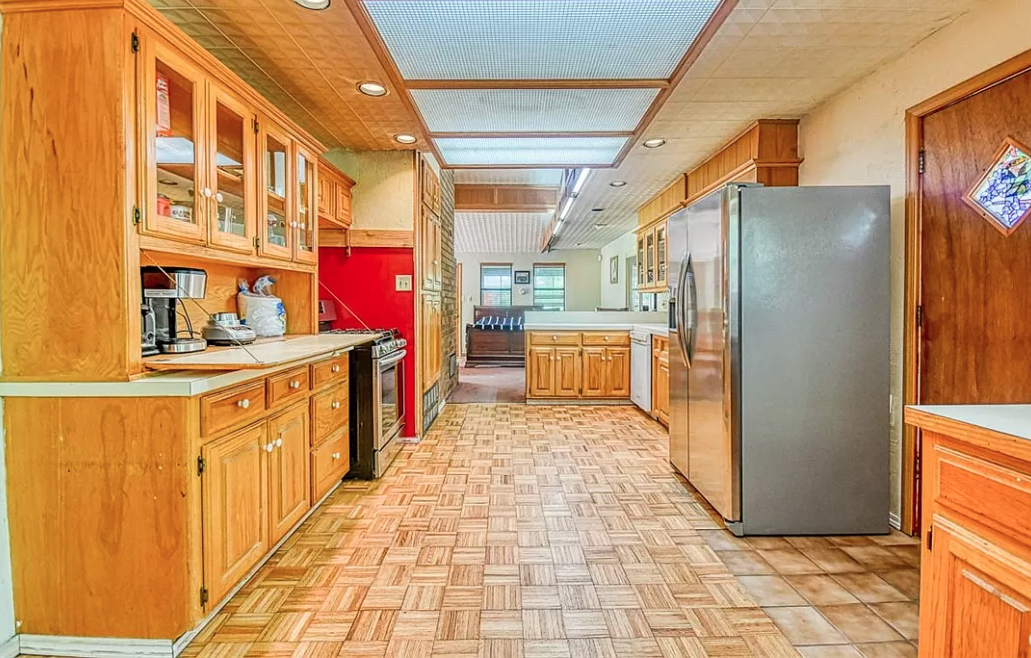 2625 Cabin Rd - Photo 2 of 21