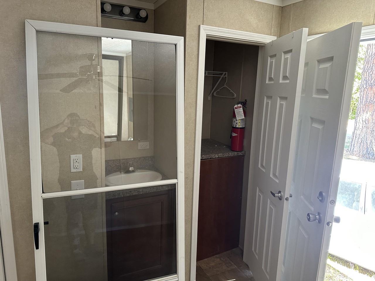1695 Montana St #4B - Photo 3 of 6