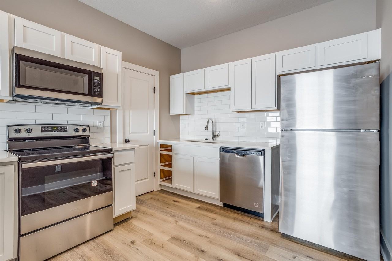 5504 N Sandkey Ct #1 - Photo 3 of 15