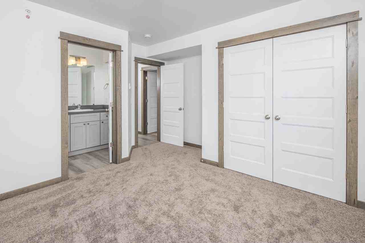 1900 Cruiser Lane - Photo 5 of 13