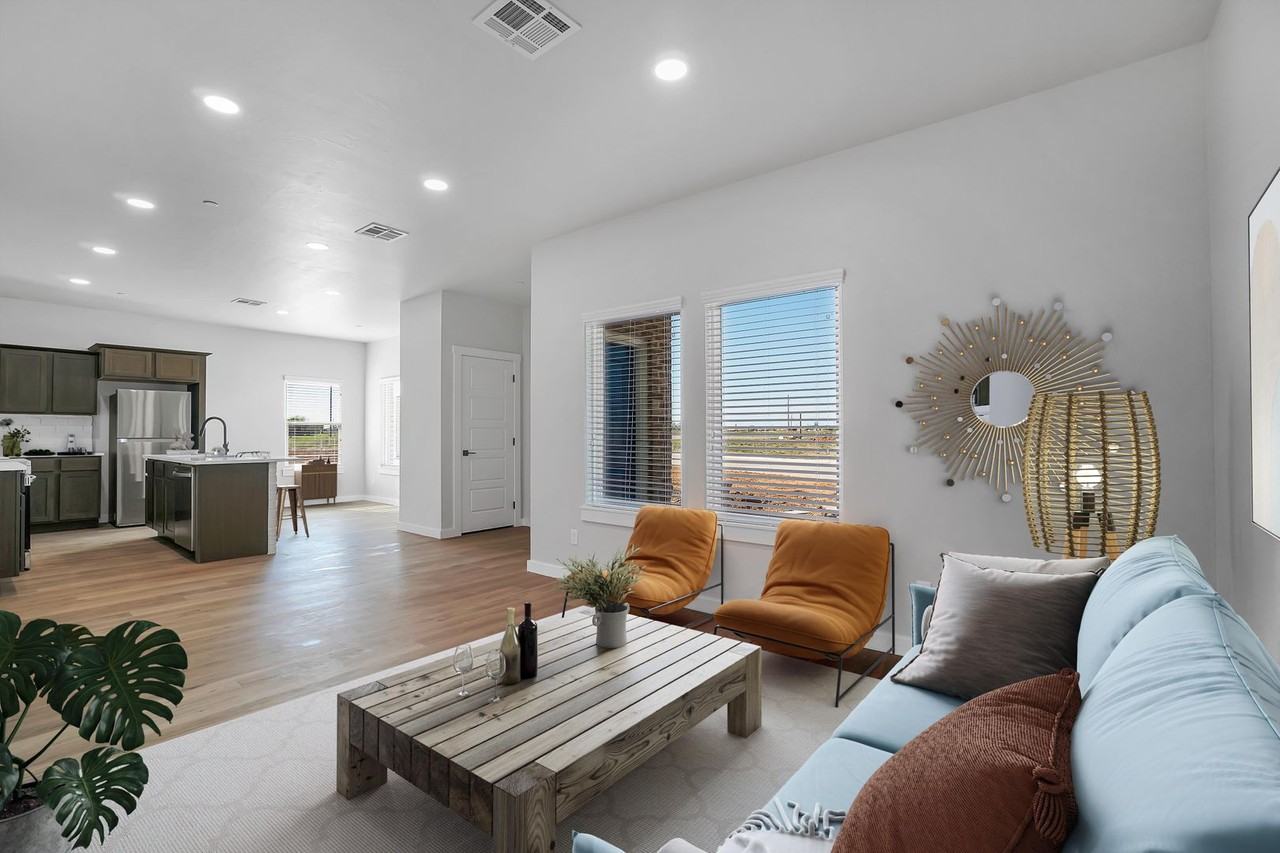 The Trails Modern Townhomes - 100 Flight Line Ct, Altus, OK 73521 ...