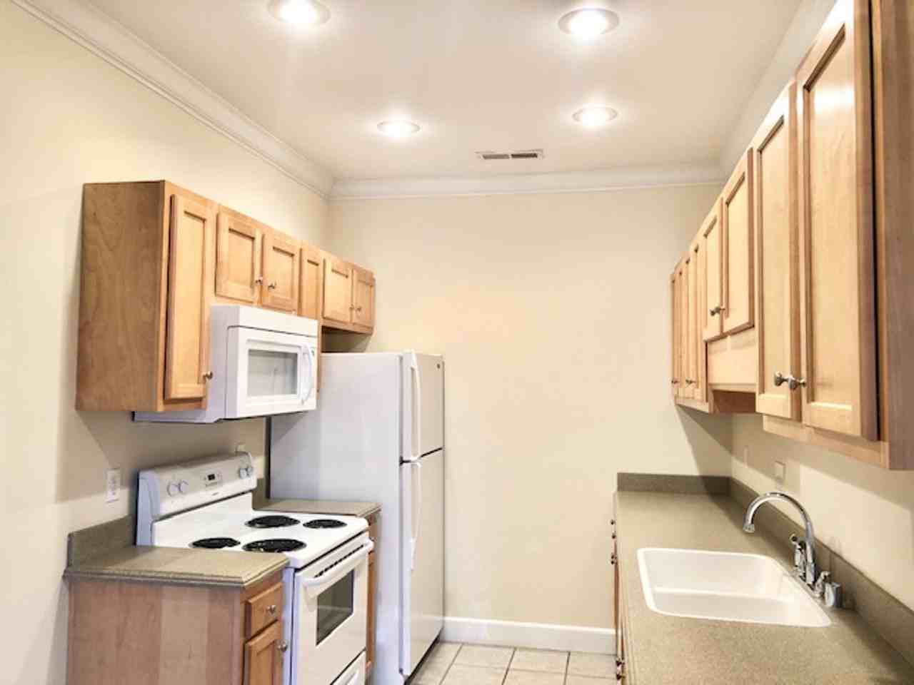 Point-of-View Apartments - Photo 2 of 28