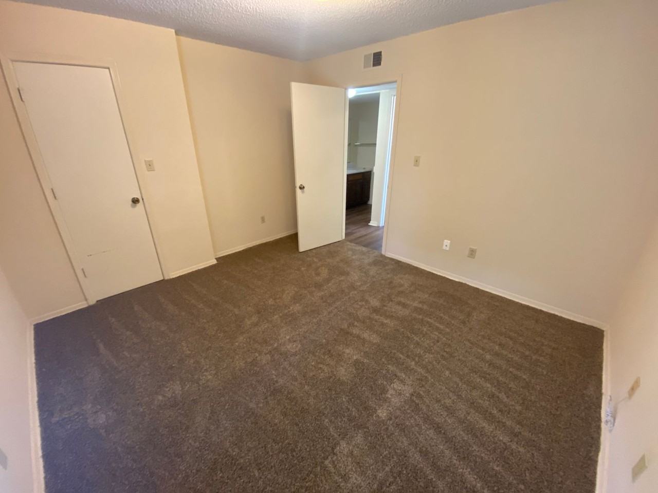 Greenwood Apartments - Photo 5 of 6