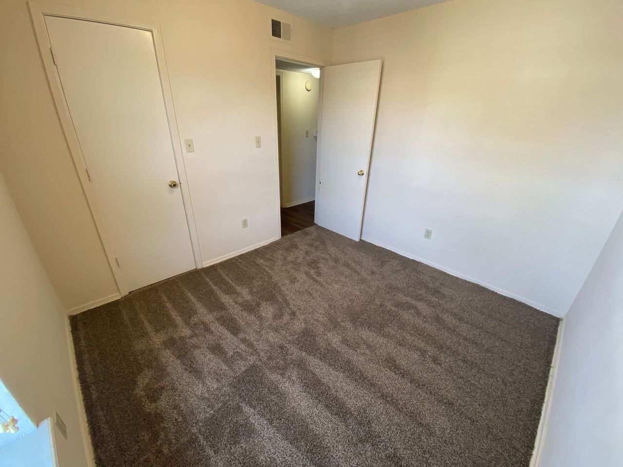 Greenwood Apartments - Photo 6 of 6