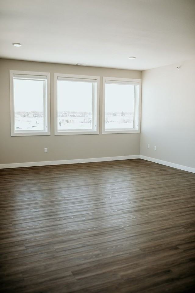 Highland Heights 3820 - 3880 - Photo 6 of 24