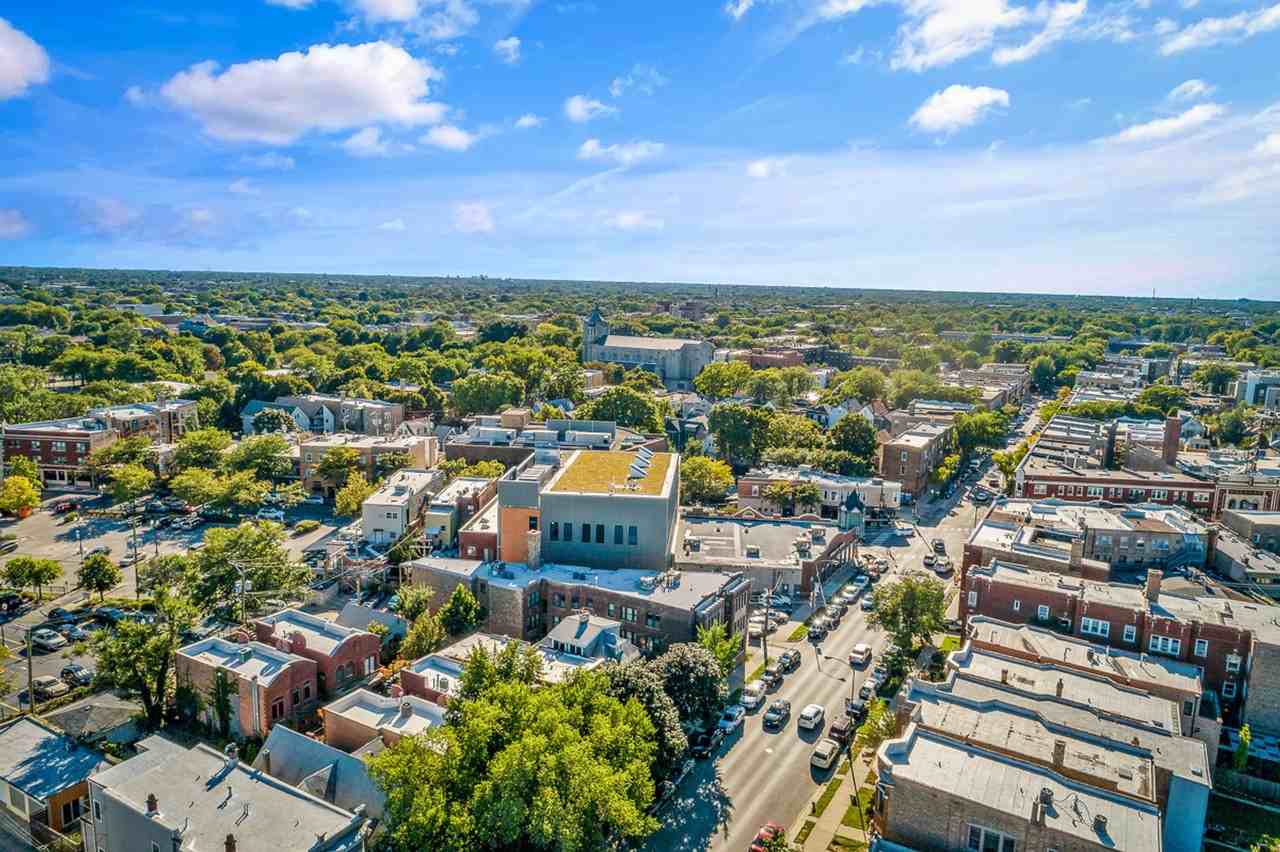 2229-35 W. Wilson - Photo 4 of 8