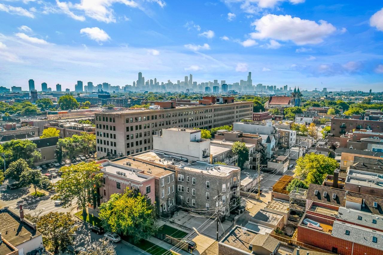 2454 N. Southport - Photo 3 of 6