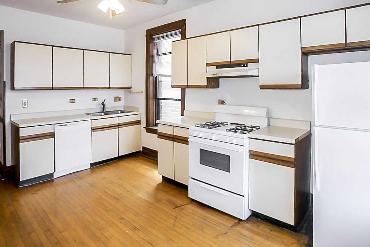 2730 N. Wayne - Photo 4 of 8