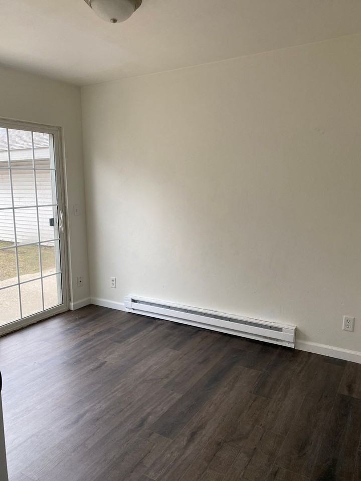 Wallace Townhouses - Photo 3 of 14