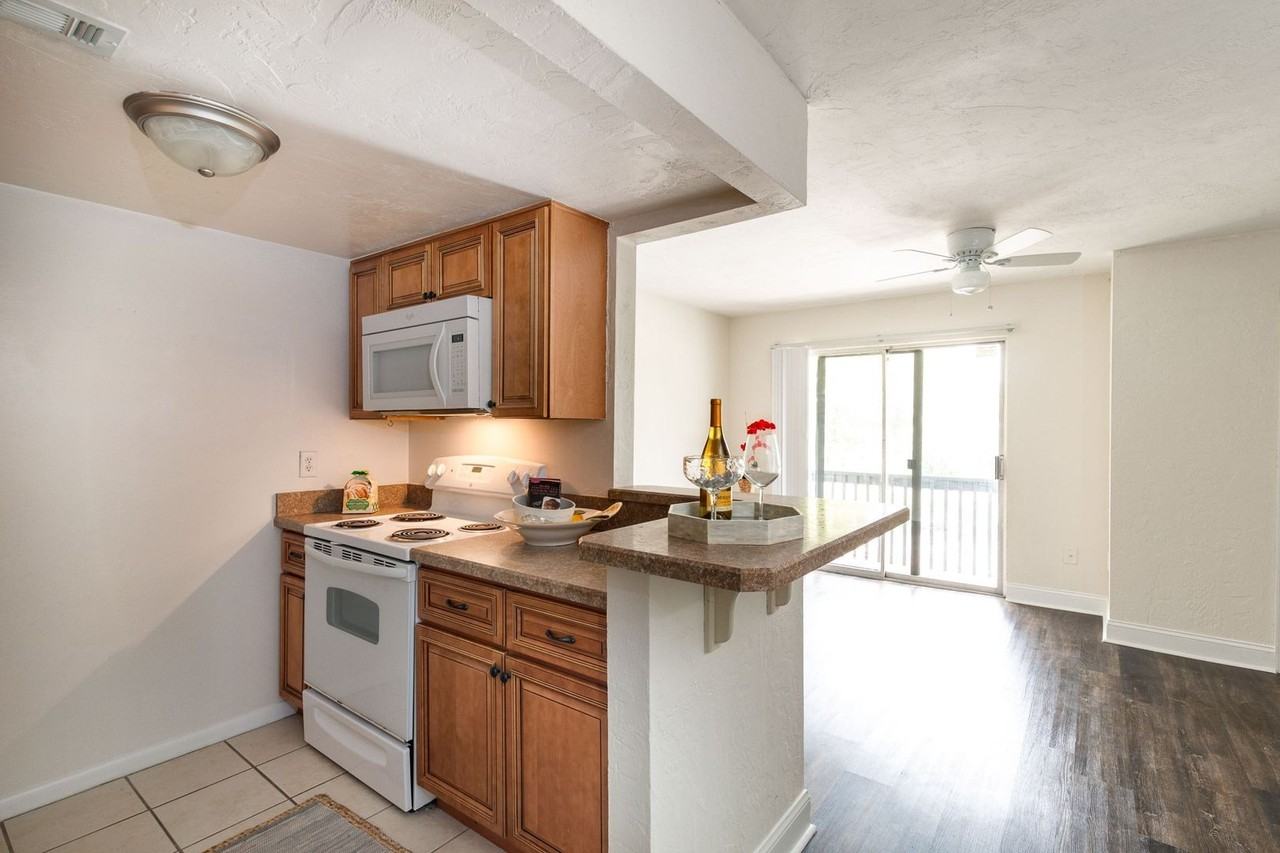 A3555 Chelsea Lane - Photo 4 of 13