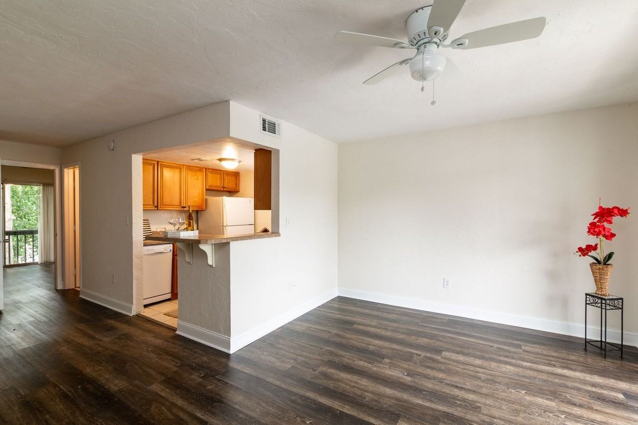 A3555 Chelsea Lane - Photo 4 of 14