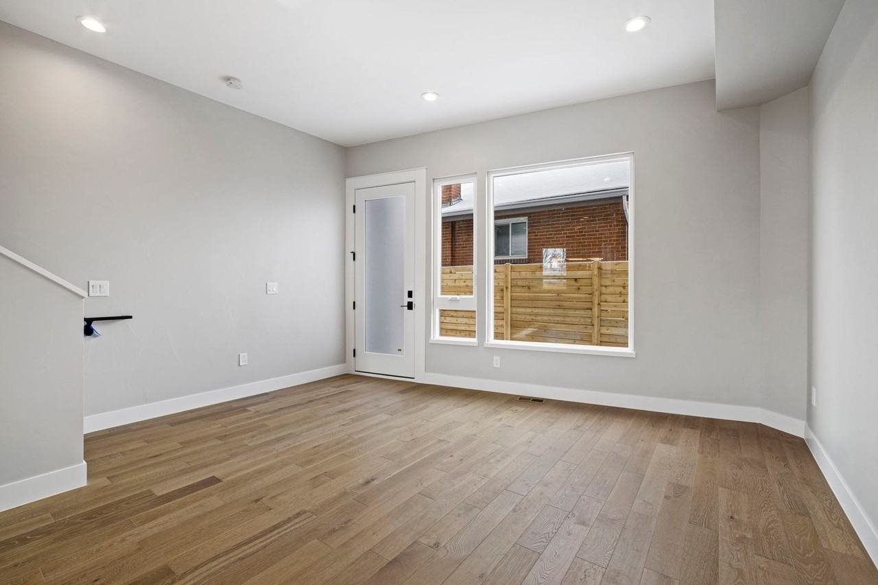 3832 Jason Street - Photo 4 of 27