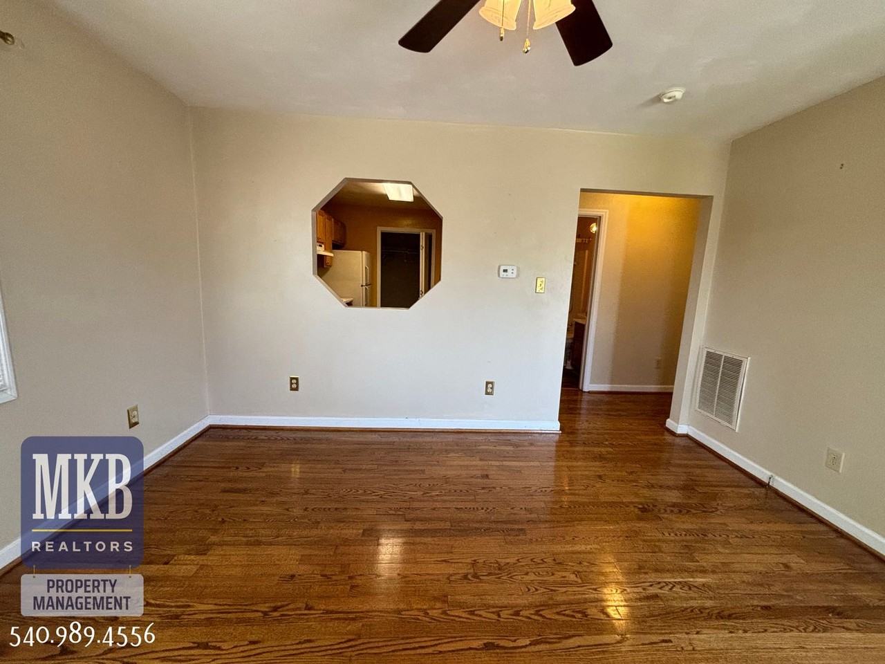 1712 Wayne St Ne - Photo 5 of 21