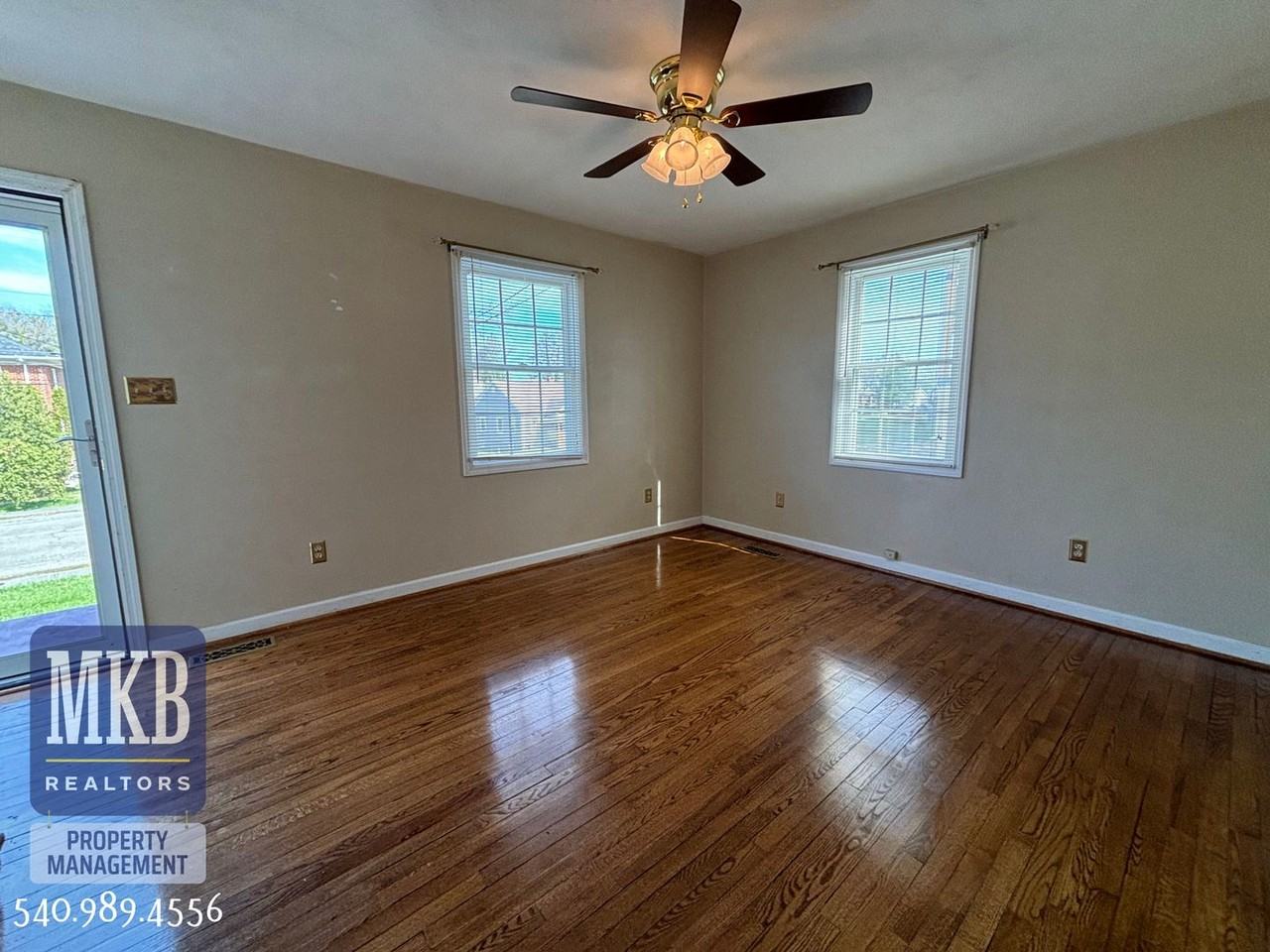 1712 Wayne St Ne - Photo 7 of 21