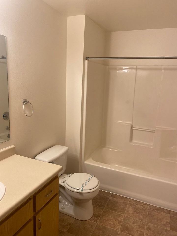 Redwood & Waverly Square Apartment Homes - Photo 7 of 50