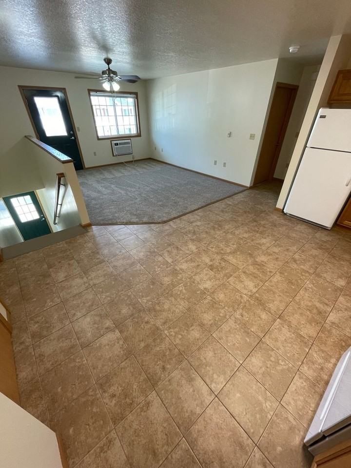 Halfway Creek Apartments - Photo 3 of 18