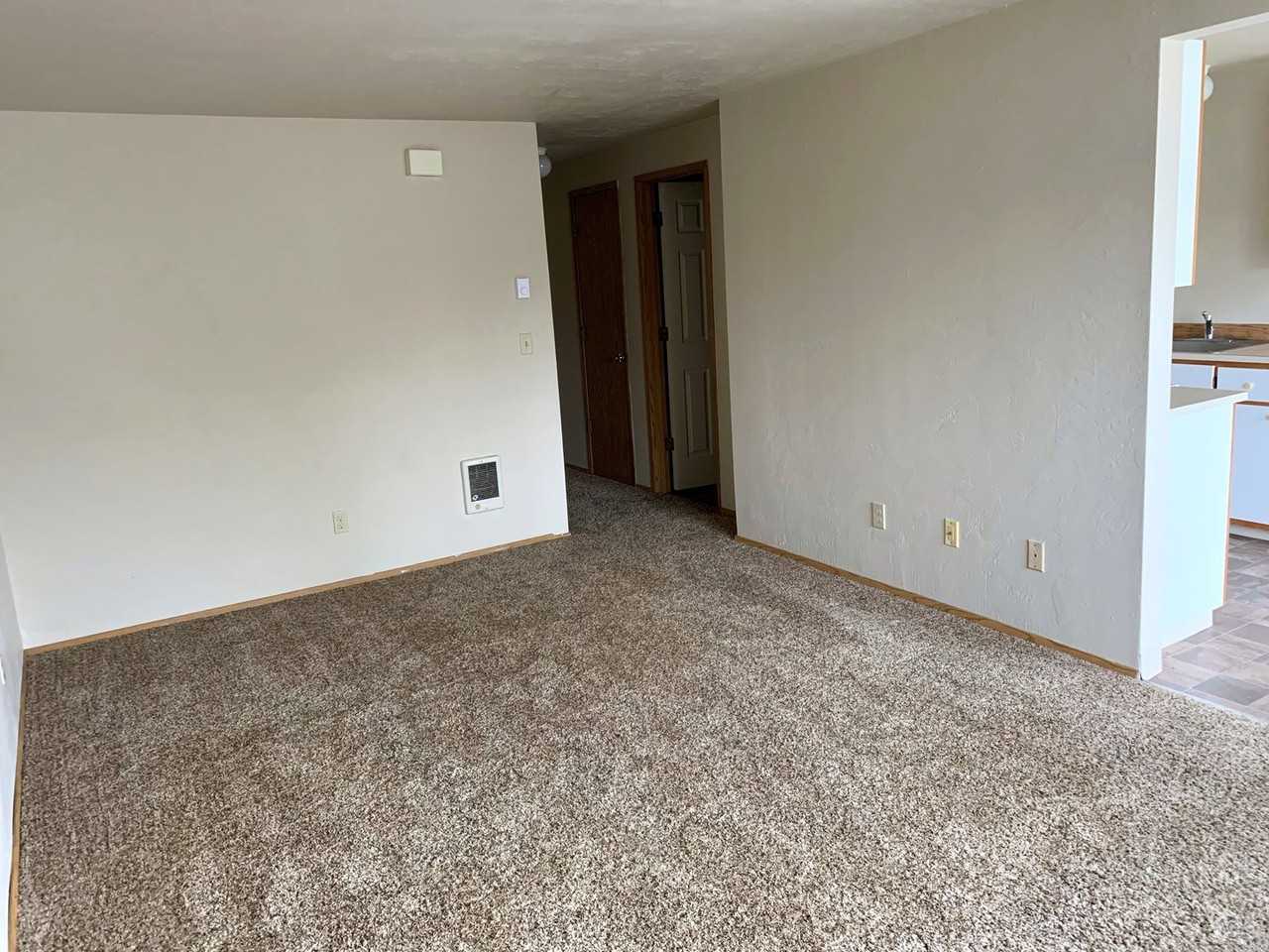 Chestnut Village - Photo 2 of 35