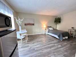 featured image of 390 N Winchester Blvd