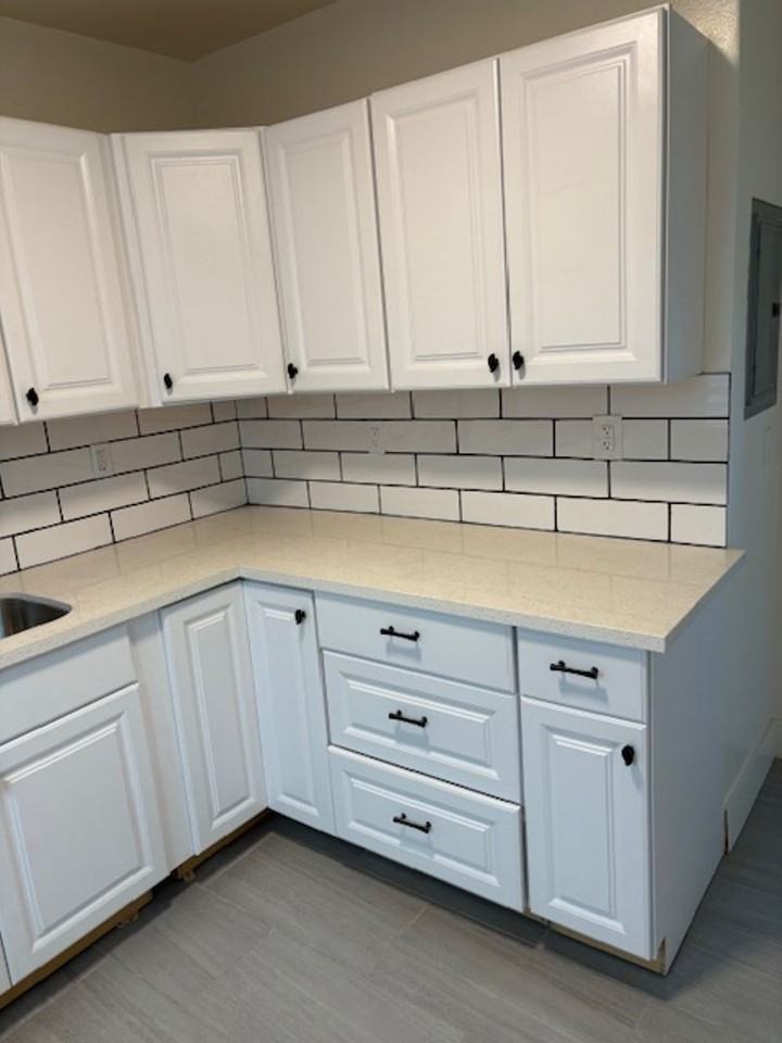 7325 Sepulveda Blvd - Photo 2 of 7