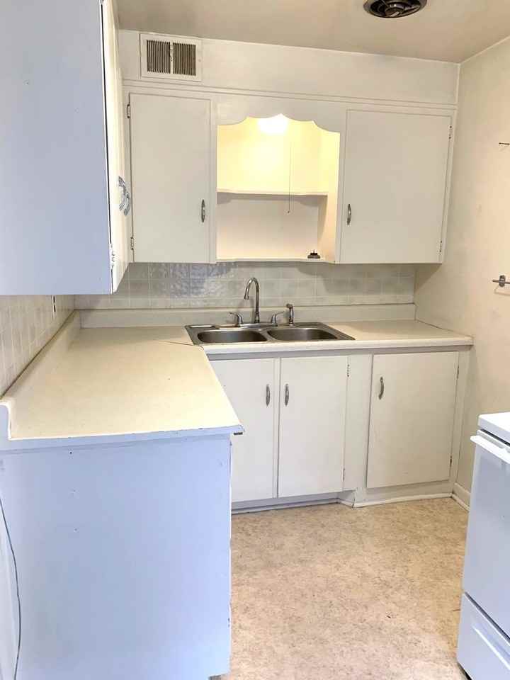 733 S. Ash - Photo 3 of 6