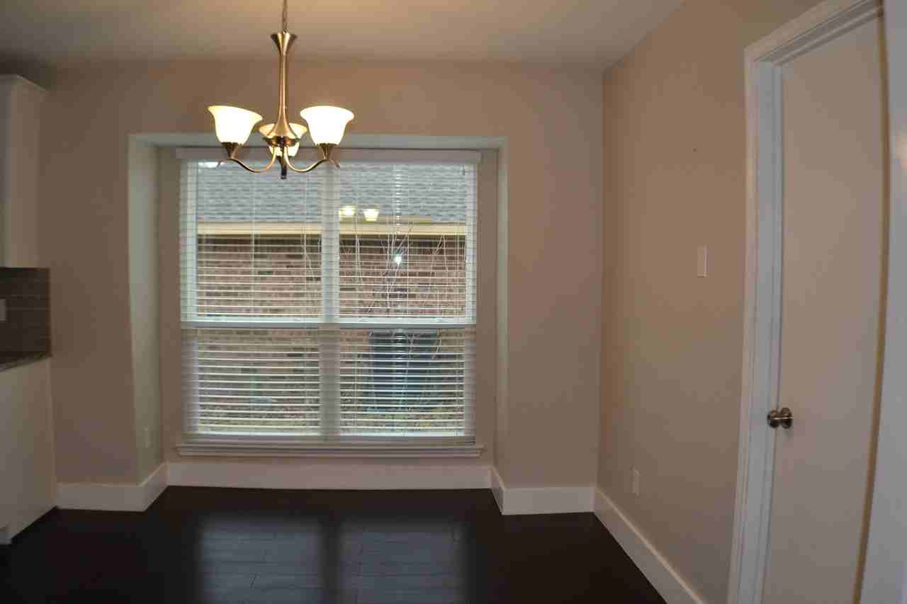 2311 Eastgate Dr - Photo 5 of 17