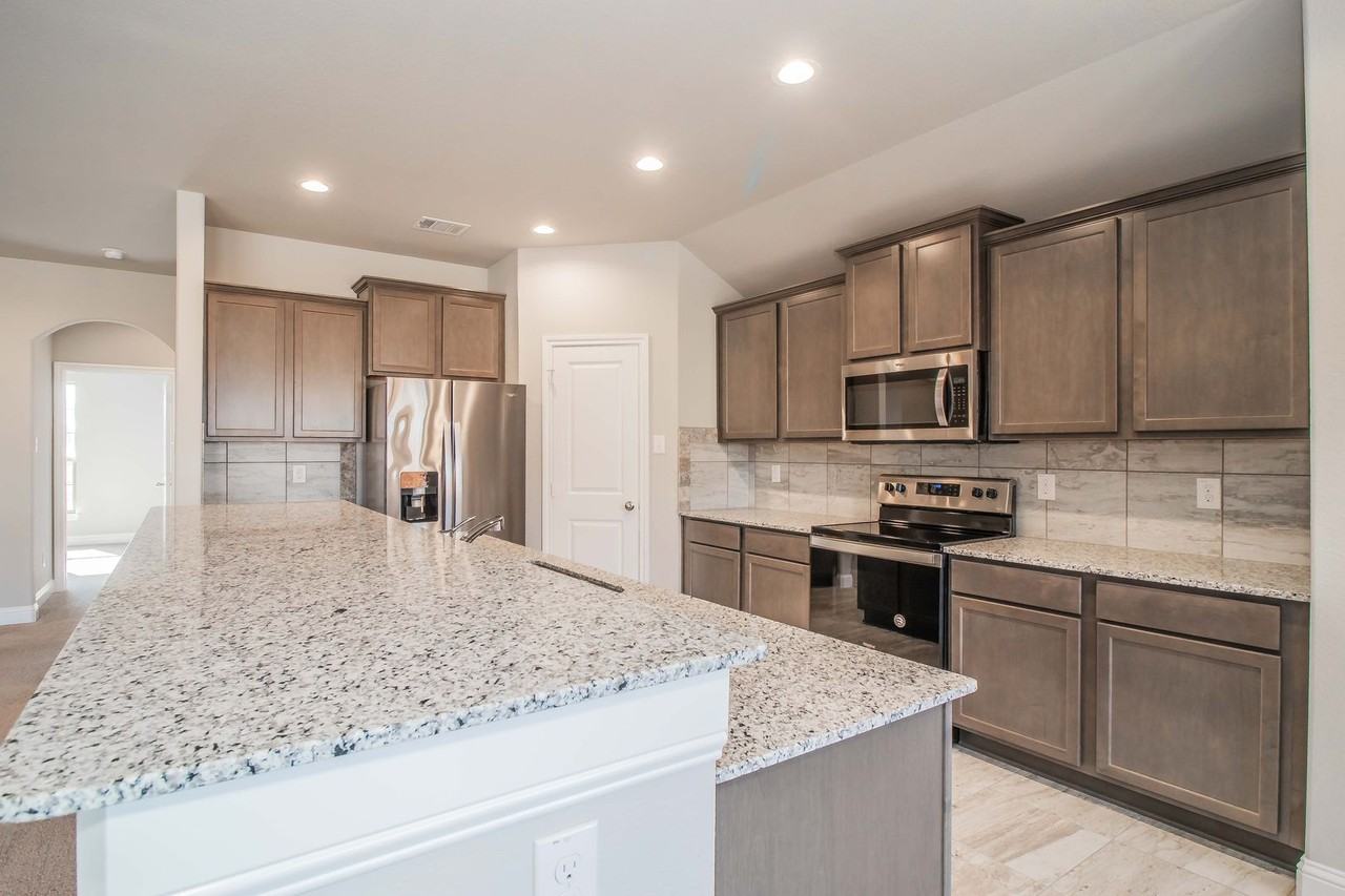 1810 Quail Holw - Photo 5 of 28