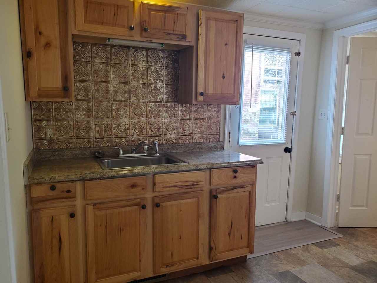 670 Saint Joseph St - Photo 3 of 17