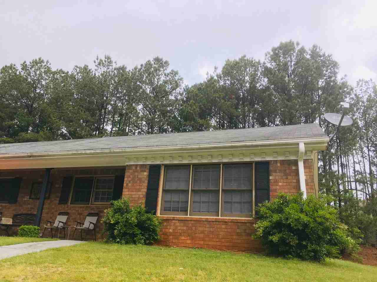 1780 Southgate Lane SE - Photo 2 of 5