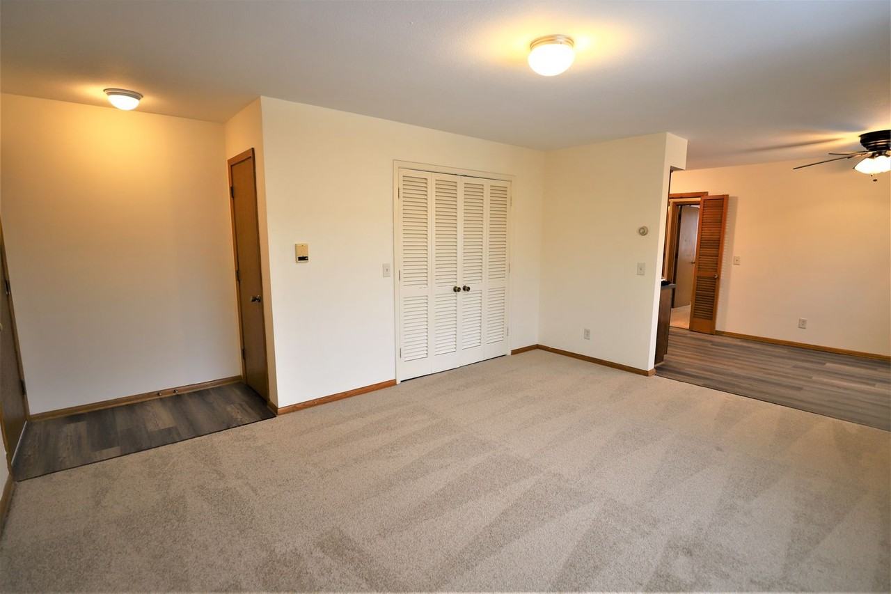 Oliver 3 Apartments - Photo 3 of 22