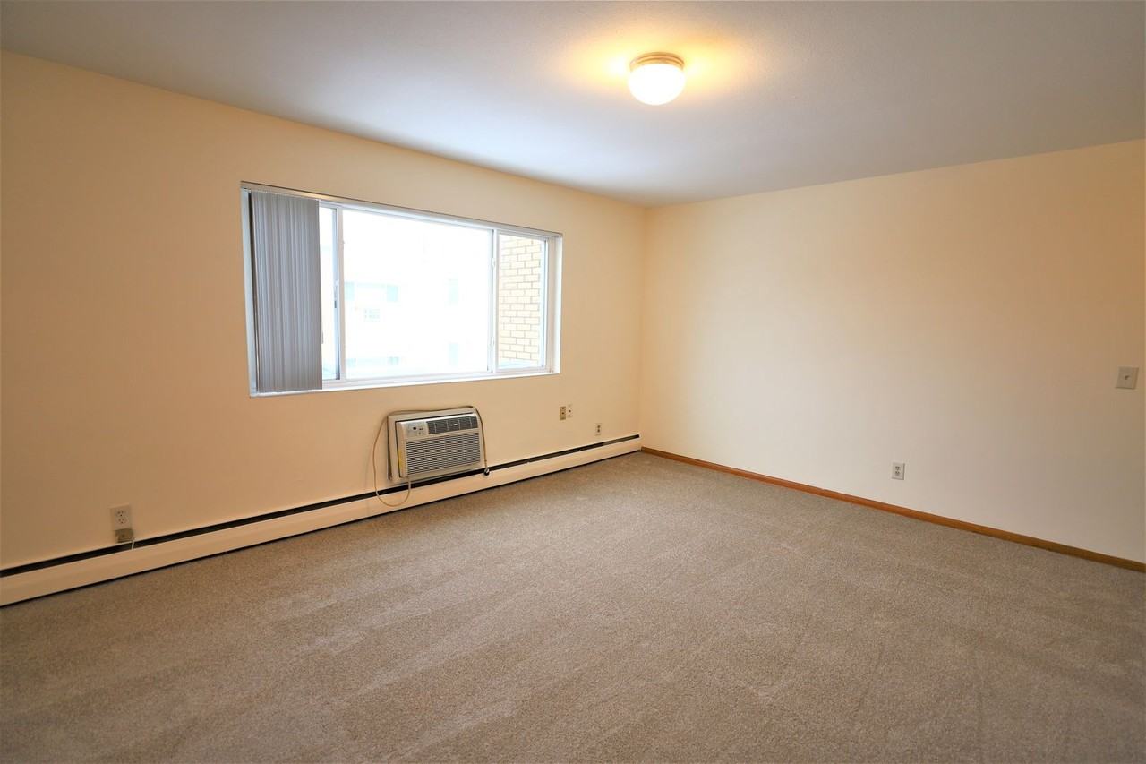 Oliver 3 Apartments - Photo 6 of 22