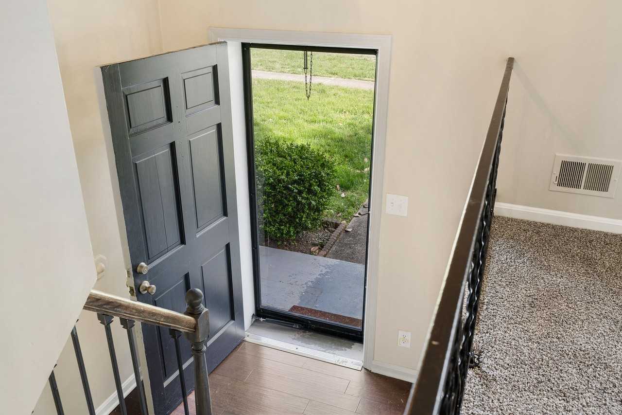 12506 Live Oak Dr - Photo 6 of 25