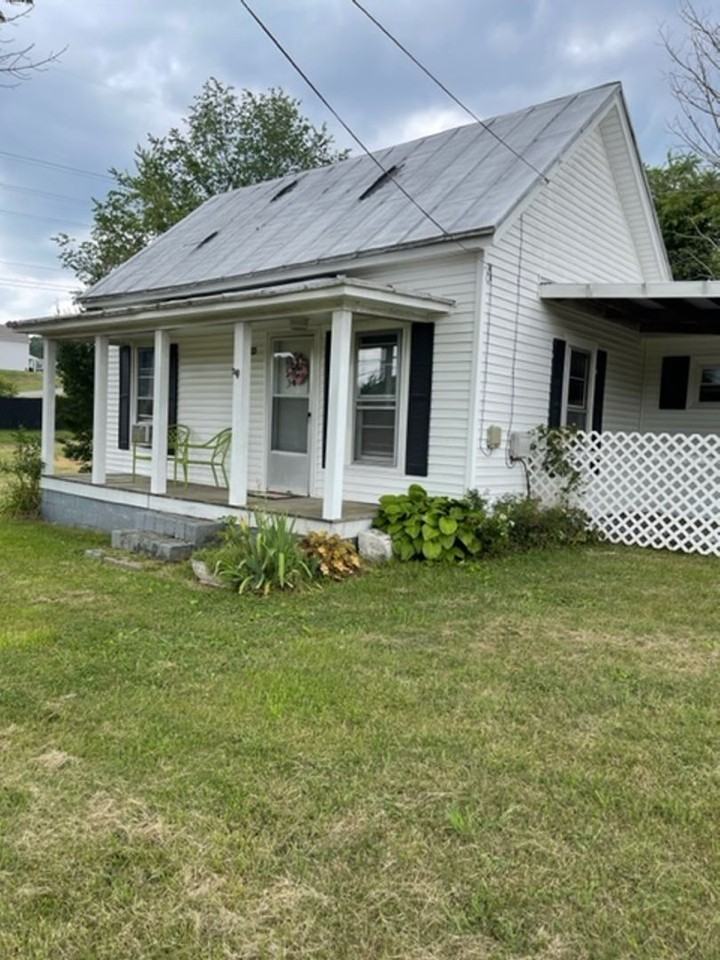 2688 Rock Springs Rd - Photo 2 of 12