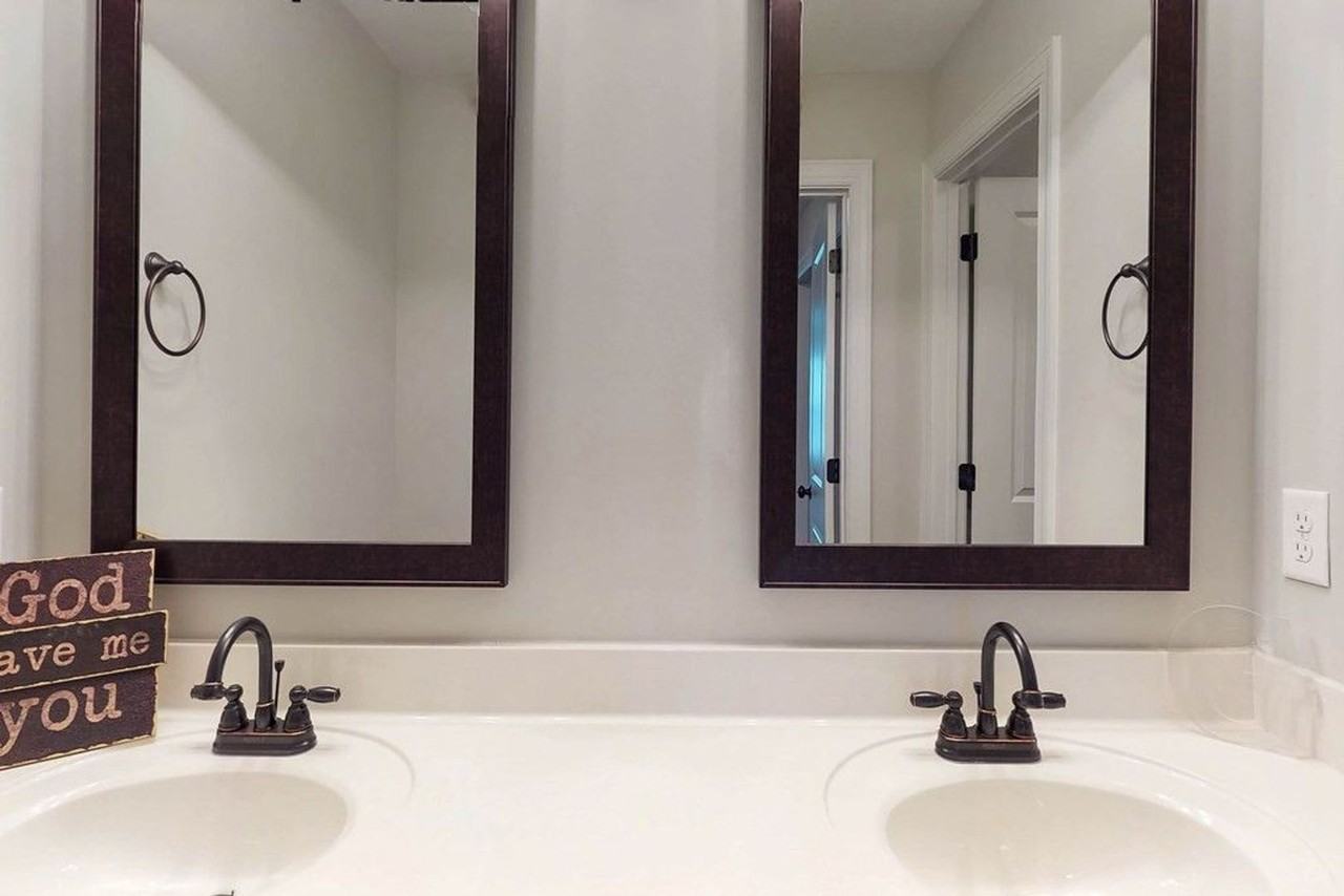 708 Tree Top Trl - Photo 5 of 31