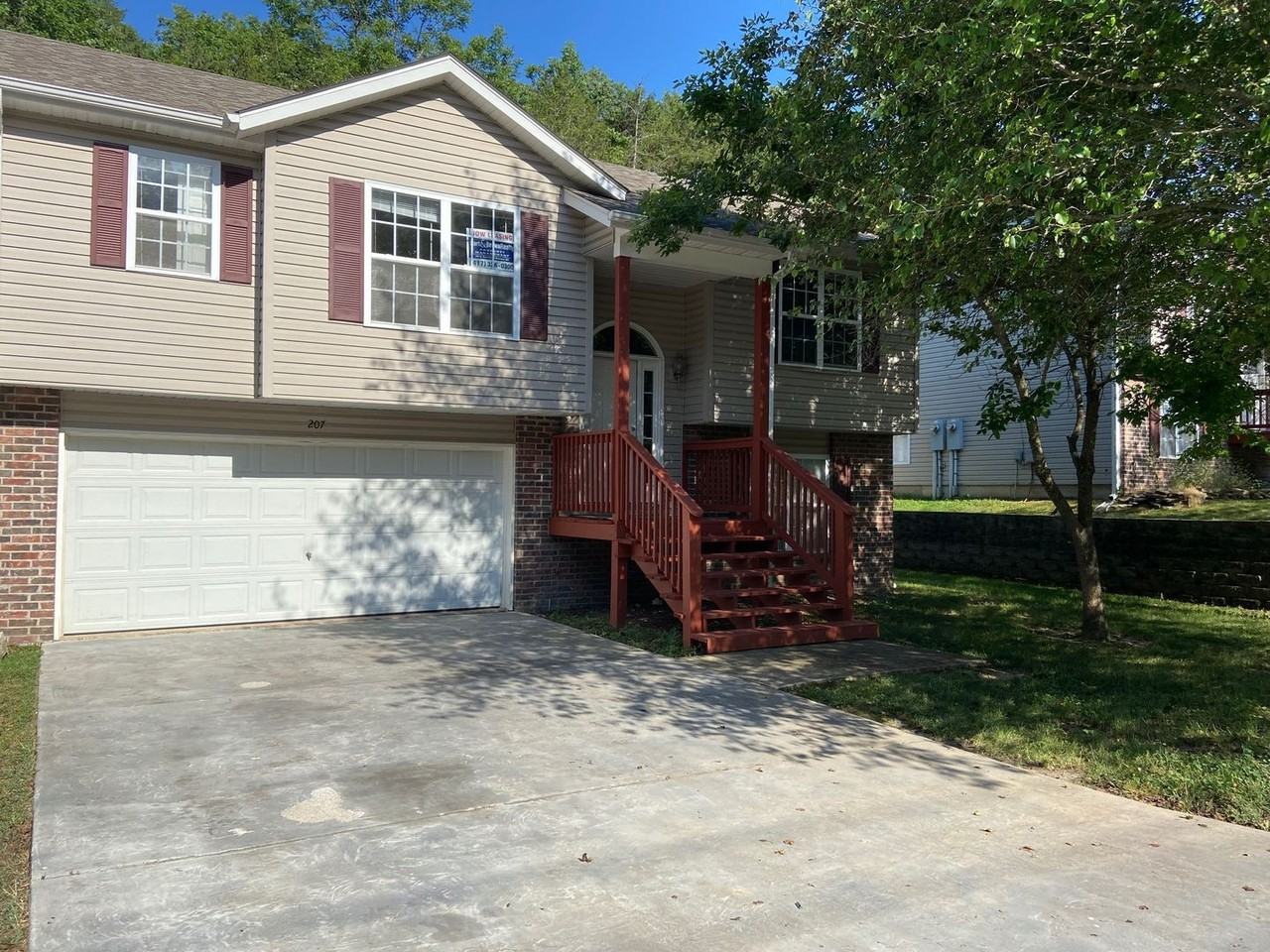 207 Van Buren Rd - Photo 5 of 29