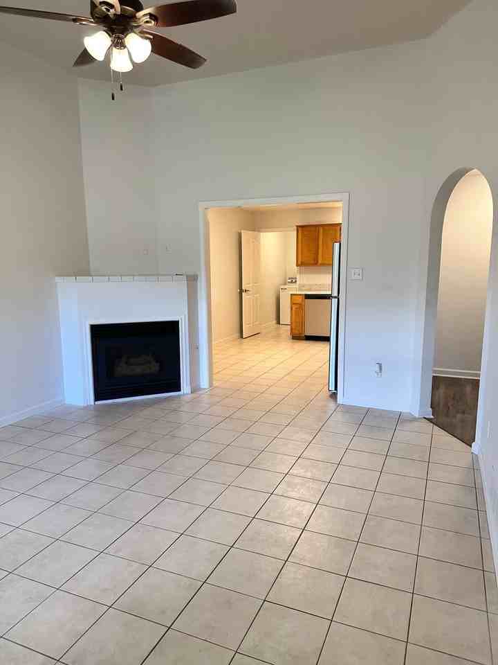 Fountain Square Apartments 284 Fountain Ln, Hernando, MS 38632 Zumper