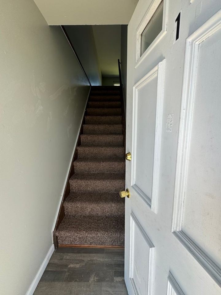 105 Walton Ln. - Photo 2 of 7