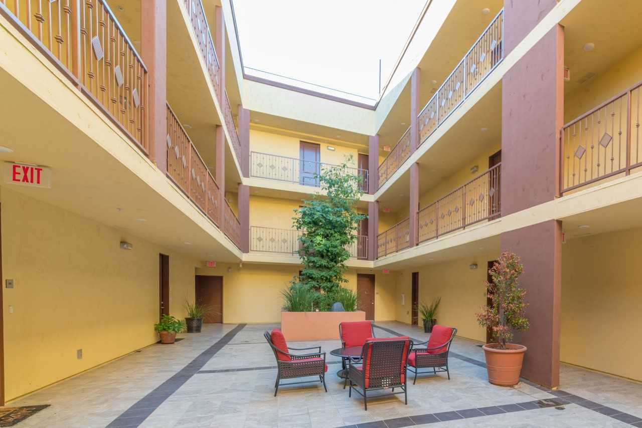 Now Leasing @ Archwood Court Apartments - Photo 3 of 9