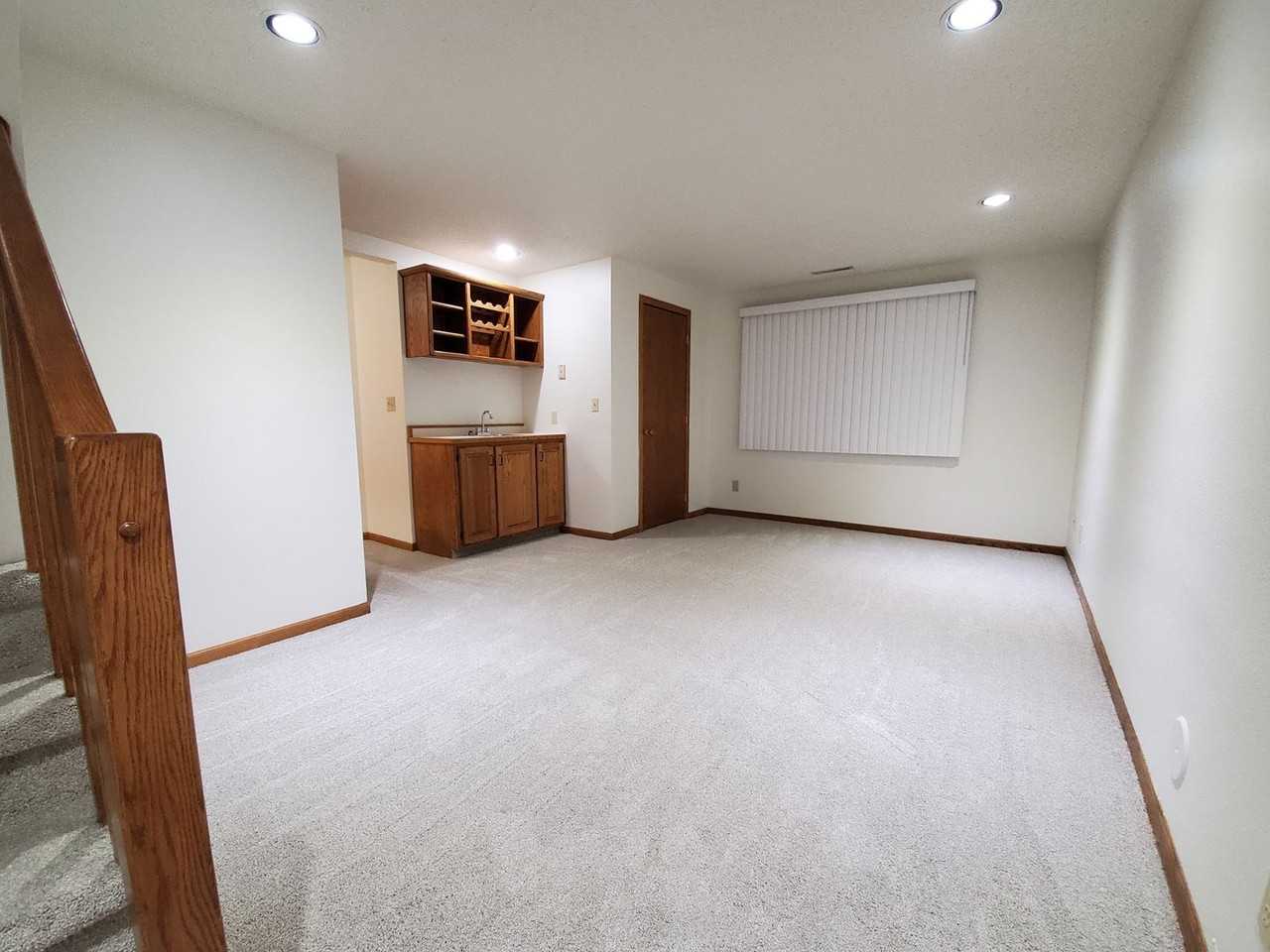 Candle Park West Townhomes - Photo 7 of 12