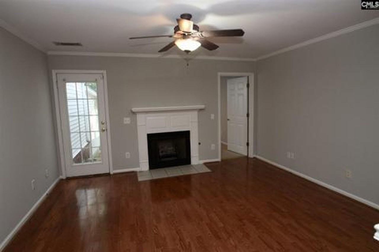 3845 Overbrook Dr - Photo 4 of 9