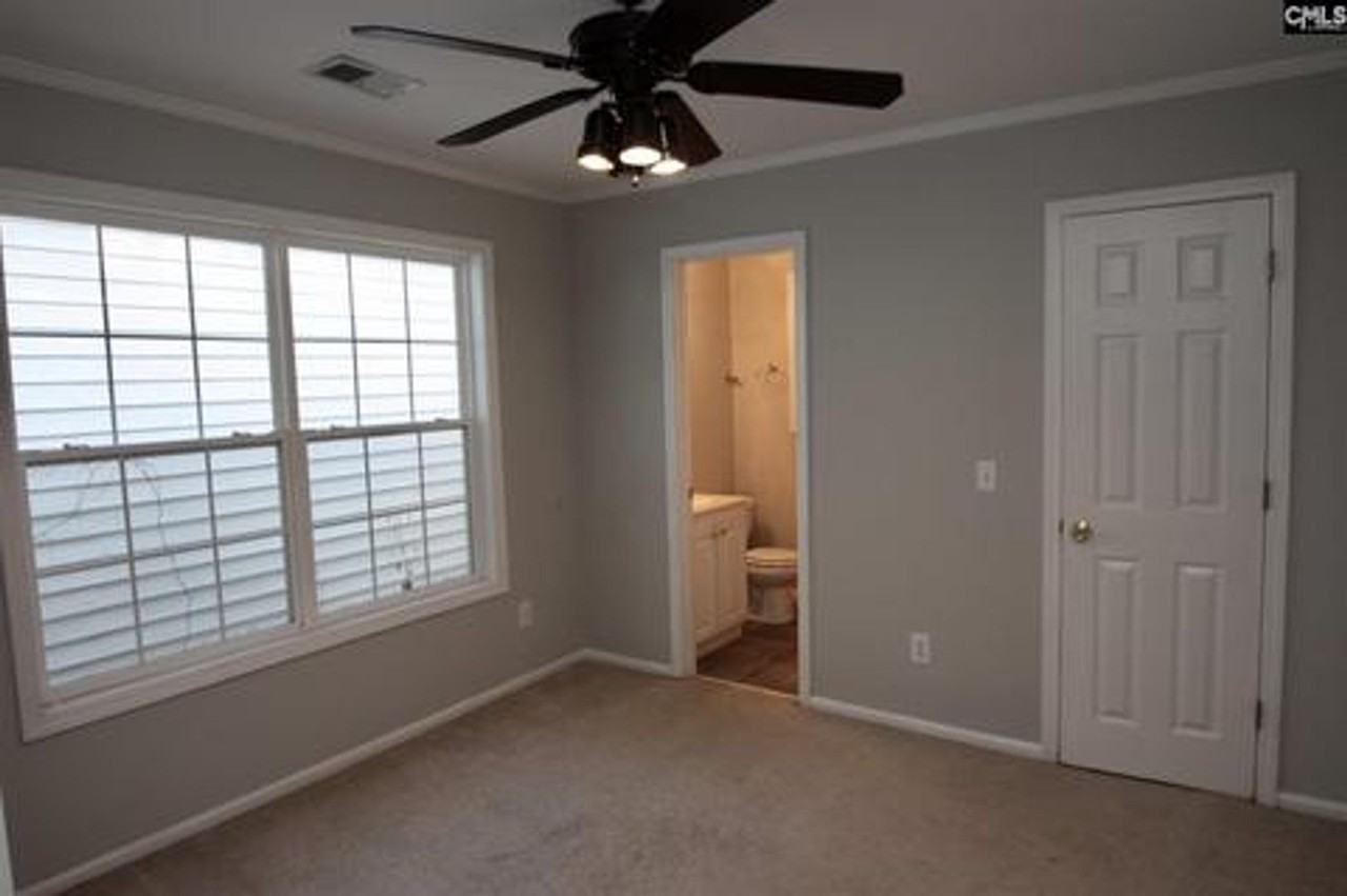 3845 Overbrook Dr - Photo 5 of 9