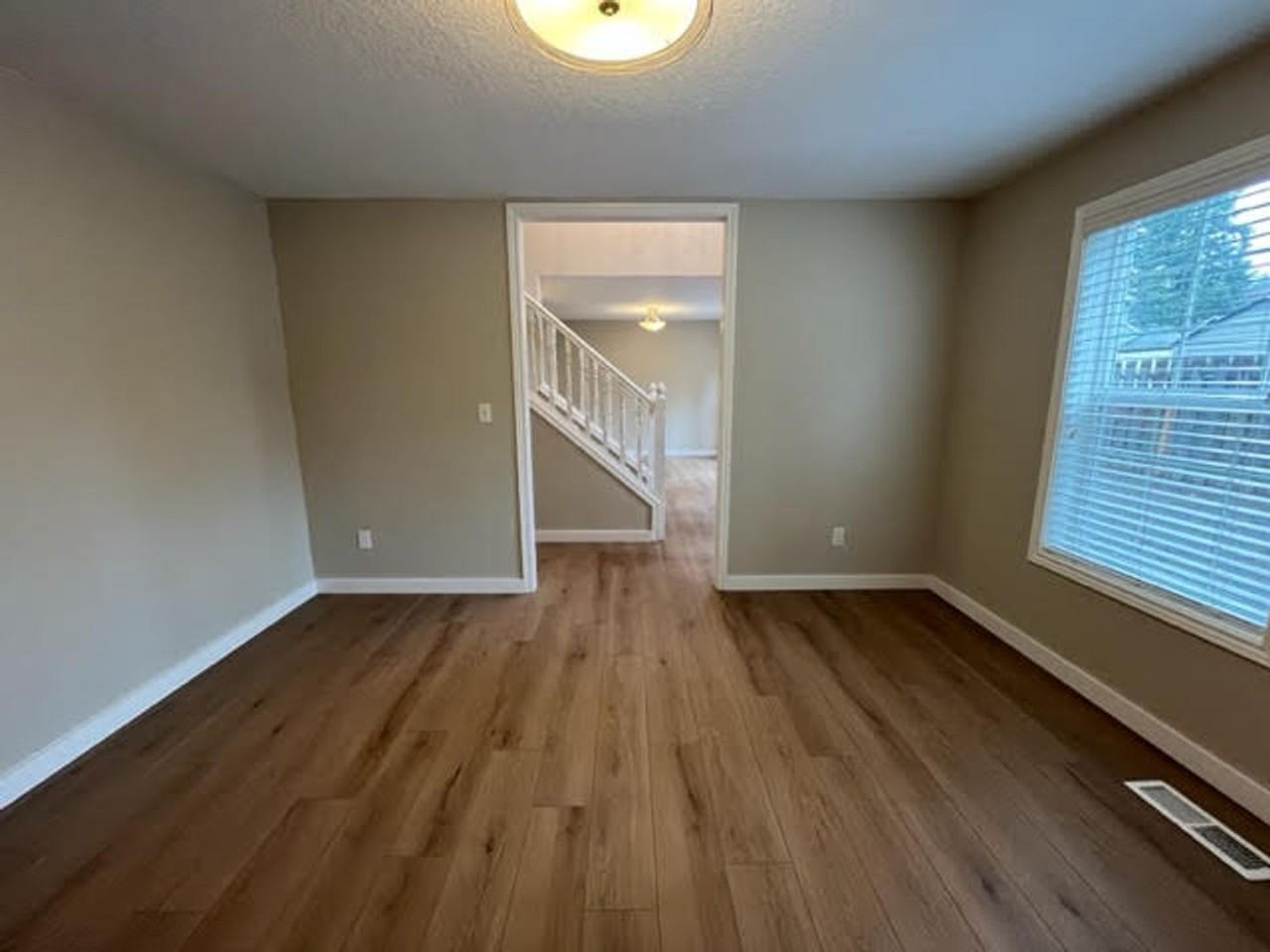 5188 Rosewood St - Photo 5 of 26