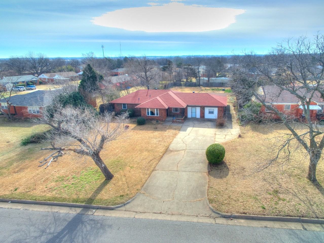 4200 Springlake Dr - Photo 3 of 49