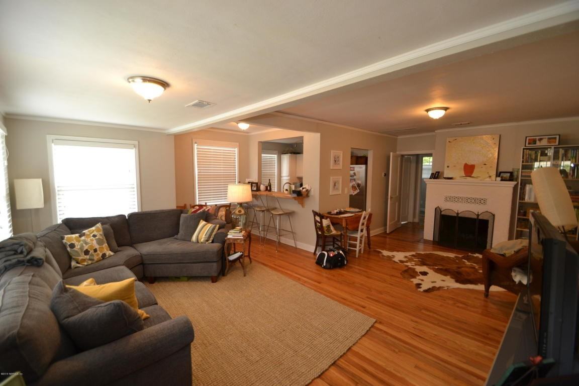 2125 Arcadia Pl - Photo 2 of 10