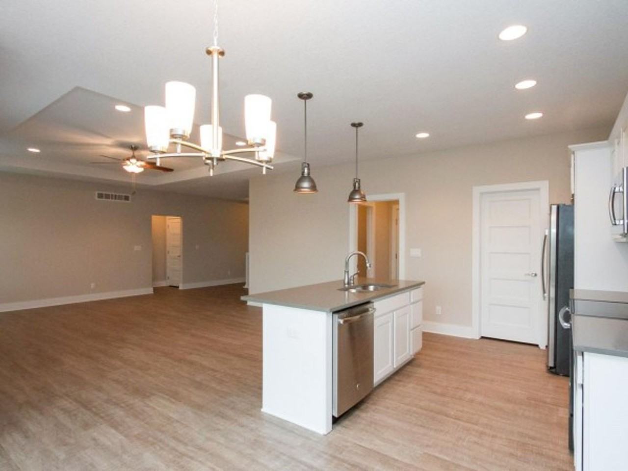 Elm St Villas - Photo 2 of 5