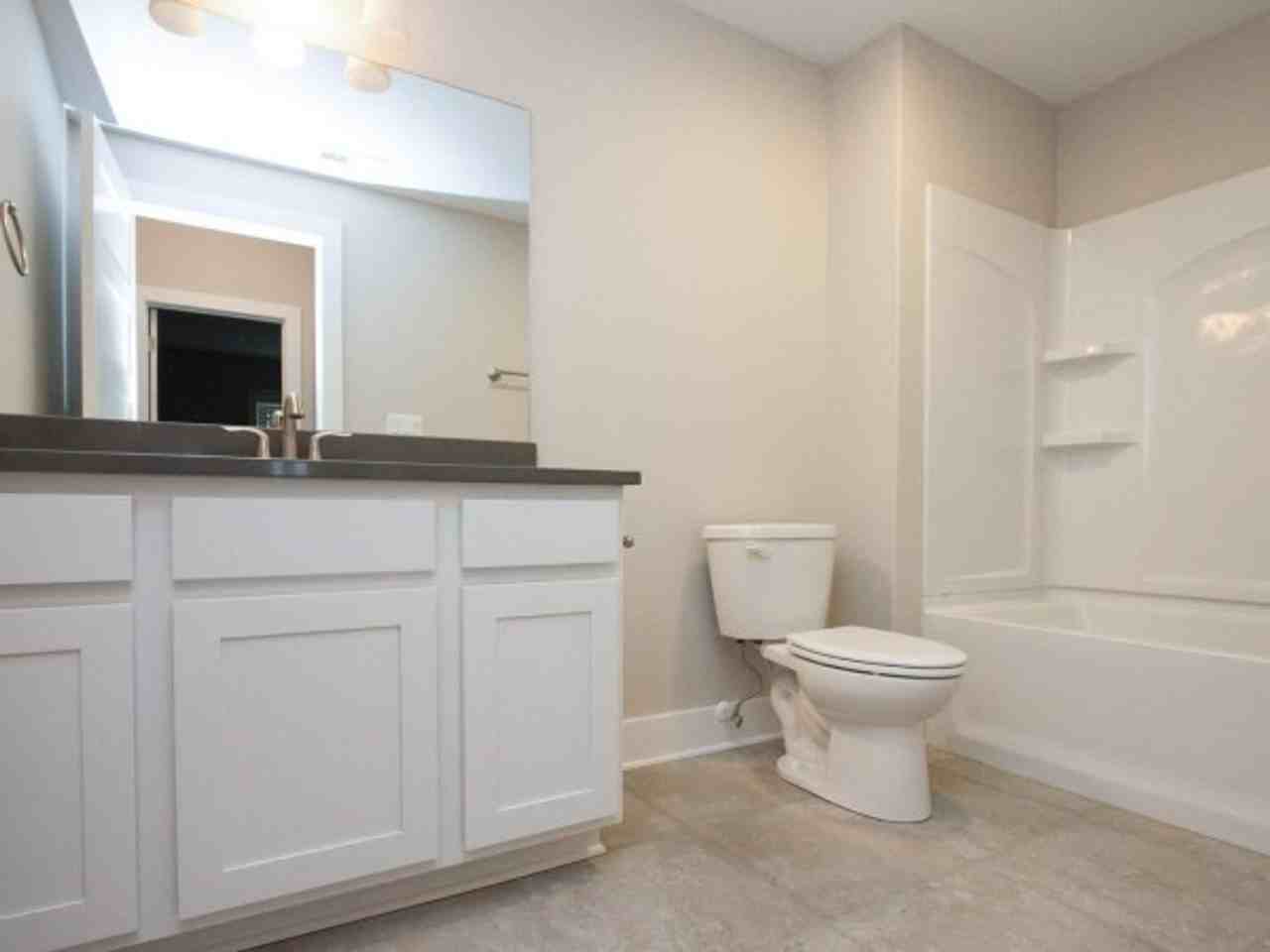 Elm St Villas - Photo 5 of 5